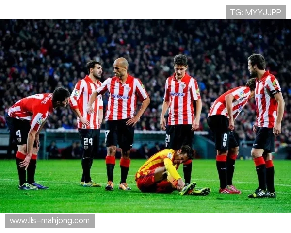 “巴萨四分钟连丢三球后逆转，拉菲尼亚奥尔莫托雷斯合造进攻链”